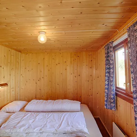 Vakantiehuis Charming With Old Timber, Fireplace & Views *